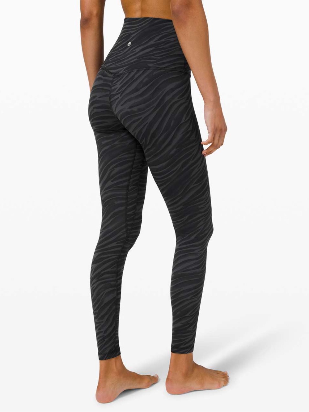 Lululemon Align Super-High Rise Pant 28"
Le Tigre Camo Deep Coal Multi